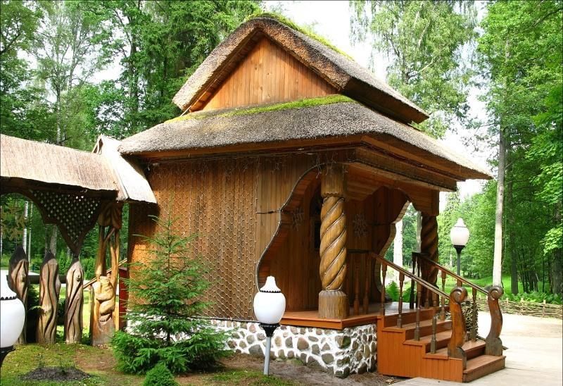 Поместье белорусского Деда Мороза в Каменюках (Беловежская пуща)
