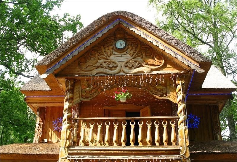 Поместье белорусского Деда Мороза в Каменюках (Беловежская пуща)
