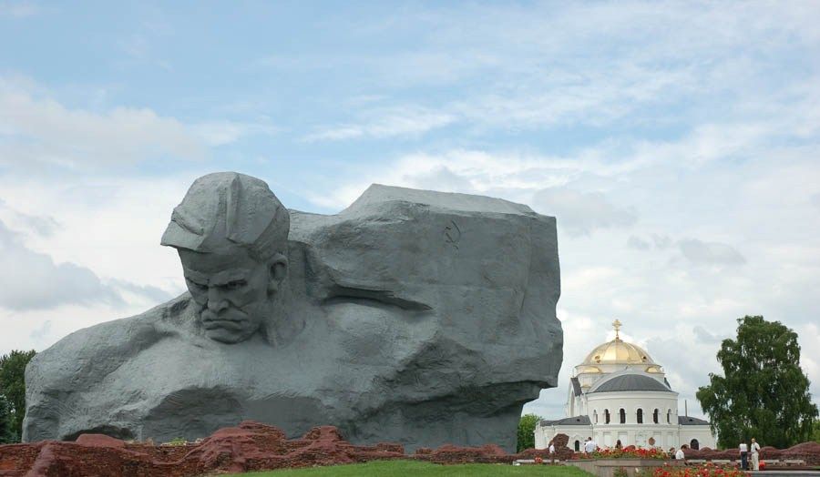 Мемориальный комплекс «Брестская крепость — герой»